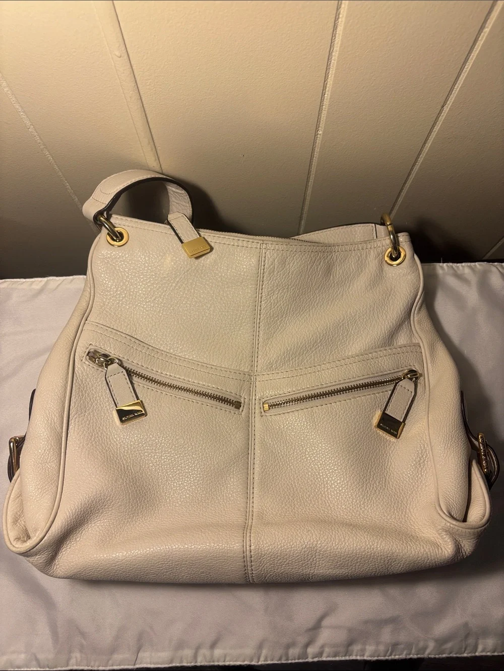 VGUC Michael Kors Fulton Large Pebbled Leather Hobo Shoulder Bag - Cream